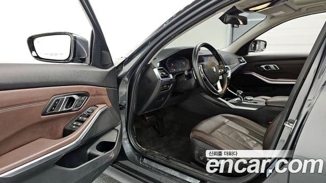 BMW 3 Series 2019 — ფოტო 11/20