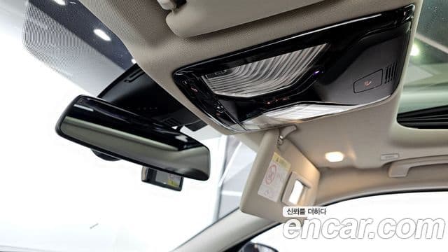 BMW 3 Series 2019 — ფოტო 17/20