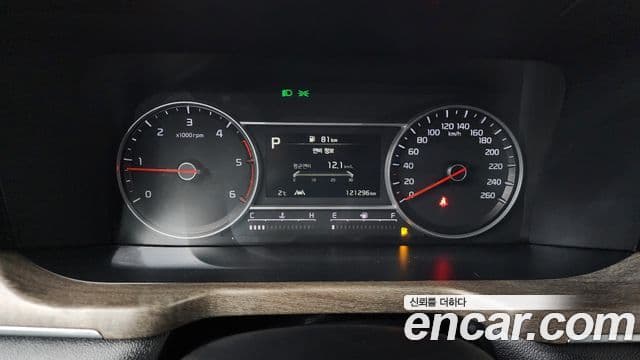 Kia Sorento 2021 — Şəkil 8/20