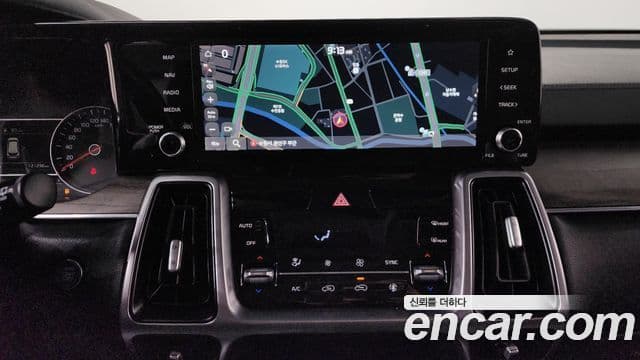 Kia Sorento 2021 — Şəkil 15/20