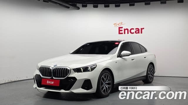 BMW 5 Series 2025 — ფოტო 1/20