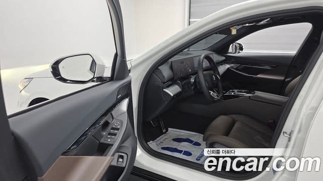 BMW 5 Series 2025 — ფოტო 11/20