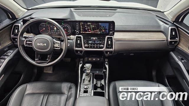 Kia Sorento 2022 — Фото 7/20