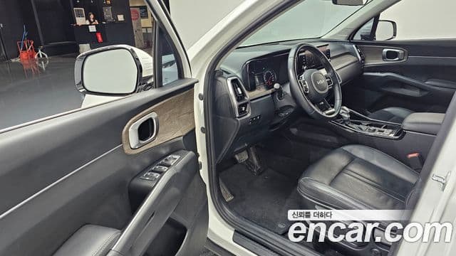 Kia Sorento 2022 — Фото 11/20