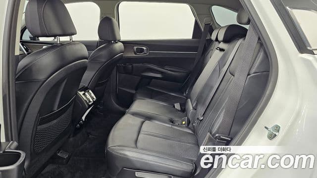 Kia Sorento 2022 — Фото 13/20