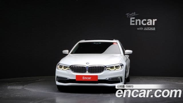 BMW 5 Series 2018 — ფოტო 3/20