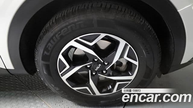 Kia Sportage 2022 — Photo 6/20