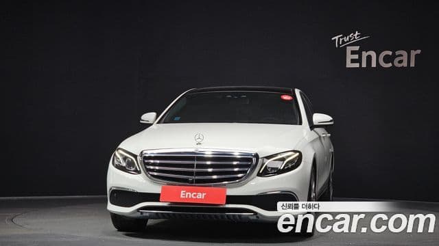 Mercedes-Benz E-Class 2019 — ფოტო 3/20
