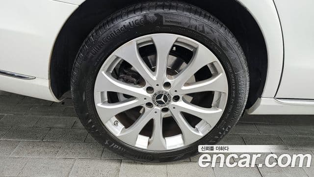Mercedes-Benz E-Class 2019 — ფოტო 5/20
