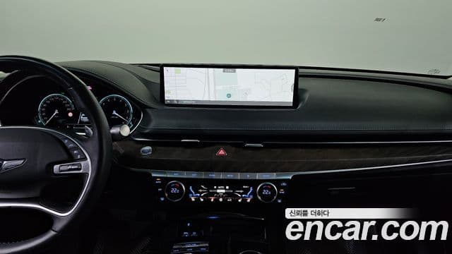 Genesis Electrified G80 2022 — ფოტო 15/20