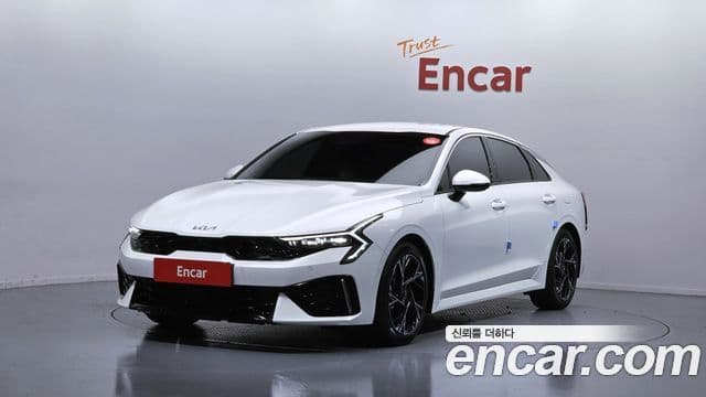 Kia K5 2024 — Şəkil 10/20