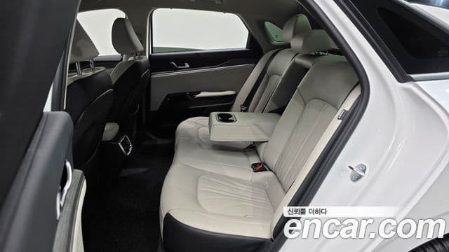 Kia K5 2024 — Şəkil 12/20