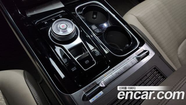 Kia Carnival 2021 — Şəkil 8/20