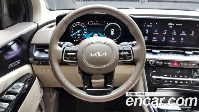 Kia Carnival 2021 — Şəkil 13/20