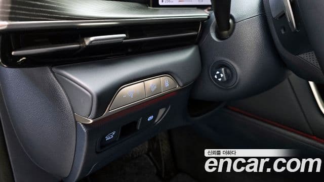 Genesis GV80 Coupe 2024 — ფოტო 19/20