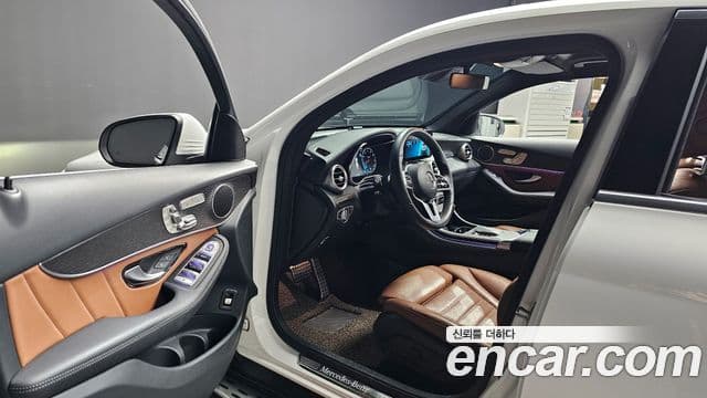 Mercedes-Benz GLC-Class 2020 — Şəkil 10/20