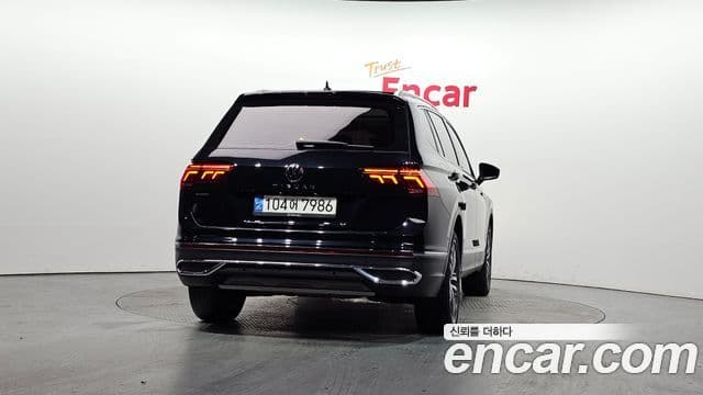 Volkswagen Tiguan Allspace 2022 — Фото 4/20
