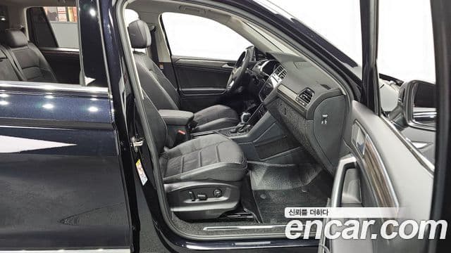 Volkswagen Tiguan Allspace 2022 — Фото 11/20