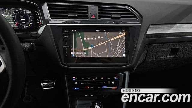 Volkswagen Tiguan Allspace 2022 — Фото 14/20