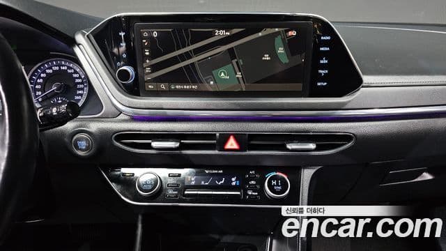 Hyundai Sonata Hybrid 2022 — Şəkil 9/20