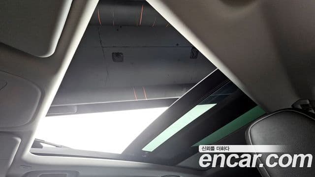 Jeep Renegade 2019 — ფოტო 19/20