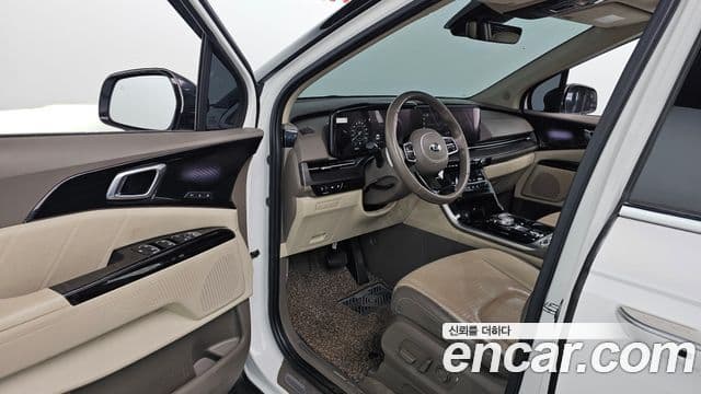 Kia Carnival 2021 — ფოტო 12/20