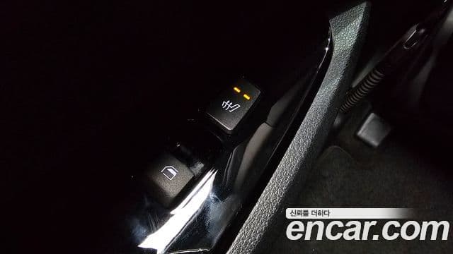 Kia Sportage 2021 — ფოტო 19/20