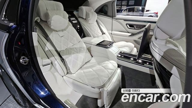 Mercedes-Benz S-Class 2022 — ფოტო 13/20