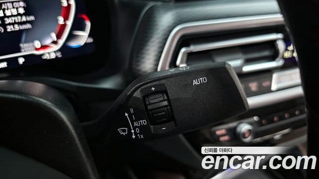 BMW X4 2023 — ფოტო 13/20