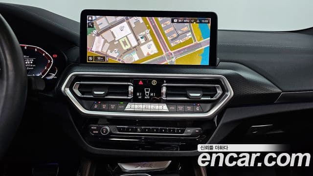 BMW X4 2023 — ფოტო 18/20