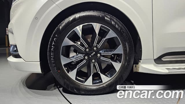 Kia Carnival 2023 — Şəkil 5/20