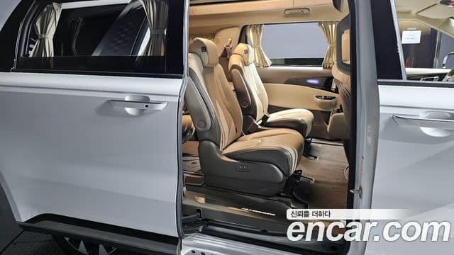 Kia Carnival 2023 — Şəkil 12/20