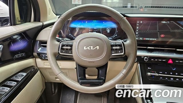 Kia Carnival 2023 — Şəkil 13/20