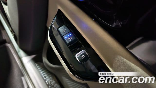 Kia Carnival 2023 — Şəkil 19/20