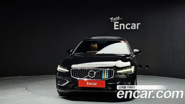 Volvo S60 2022 — Şəkil 3/20