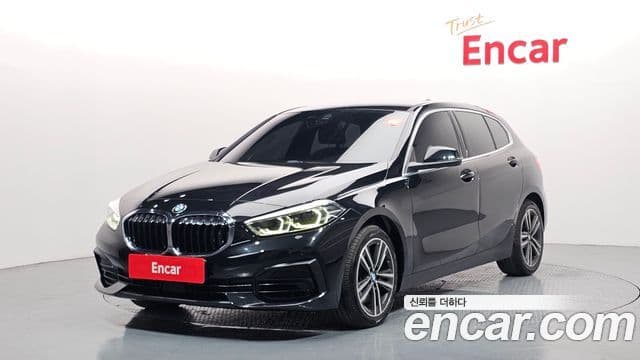 BMW 1 Series 2022 — Şəkil 1/20