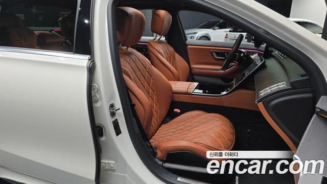 Mercedes-Benz S-Class 2022 — Photo 17/20