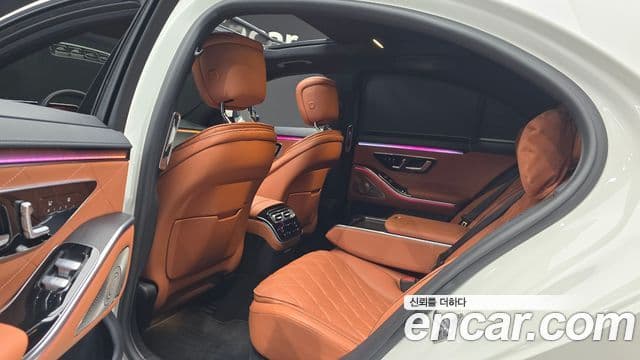 Mercedes-Benz S-Class 2022 — Photo 13/20
