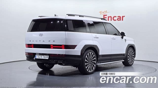 Hyundai Santa Fe 2023 — Фото 2/20
