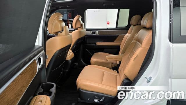 Hyundai Santa Fe 2023 — Фото 12/20