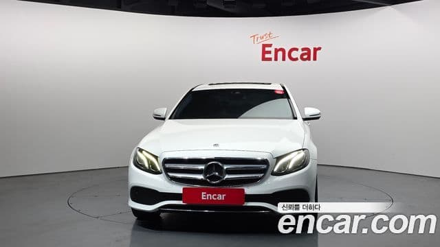 Mercedes-Benz E-Class 2019 — Şəkil 11/20