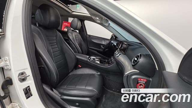 Mercedes-Benz E-Class 2019 — Şəkil 9/20