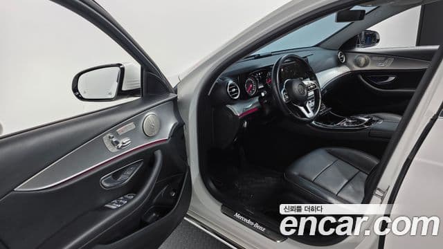 Mercedes-Benz E-Class 2019 — Şəkil 15/20