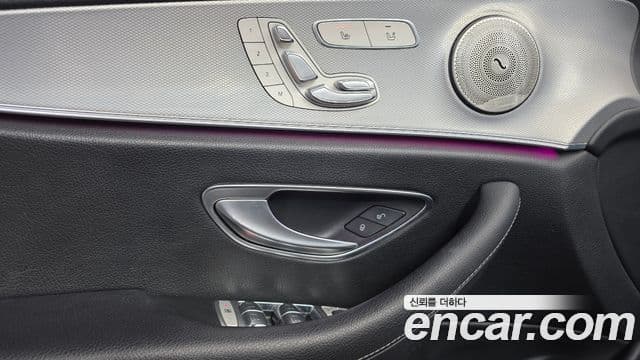 Mercedes-Benz E-Class 2019 — Şəkil 20/20
