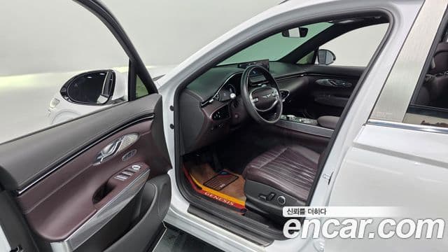 Genesis GV70 2021 — фото 11 из 20