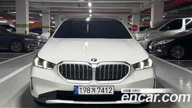 BMW 5 Series 2024 — ფოტო 2/14
