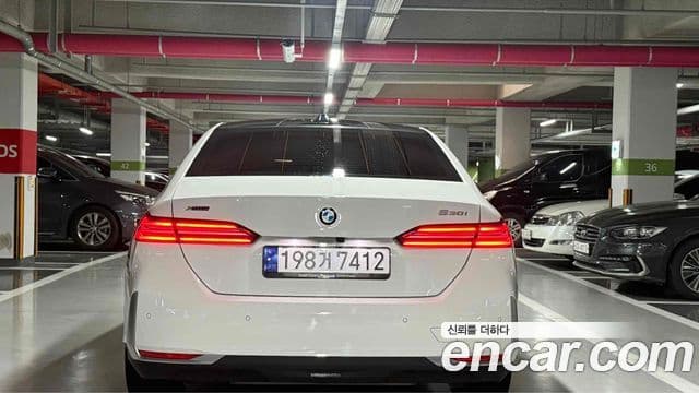 BMW 5 Series 2024 — фото 4 из 14