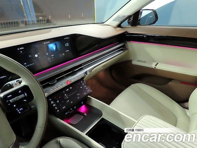 Hyundai Grandeur 2023 — ფოტო 17/20
