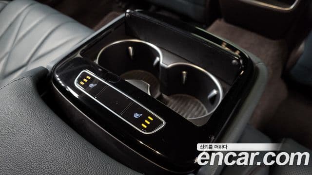 Genesis Electrified G80 2021 — Şəkil 19/20