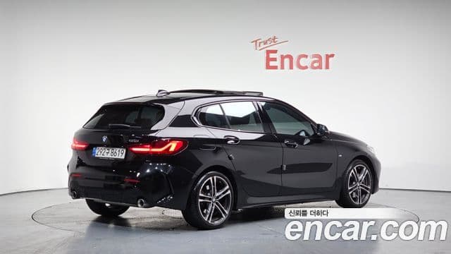 BMW 1 Series 2021 — ფოტო 2/20